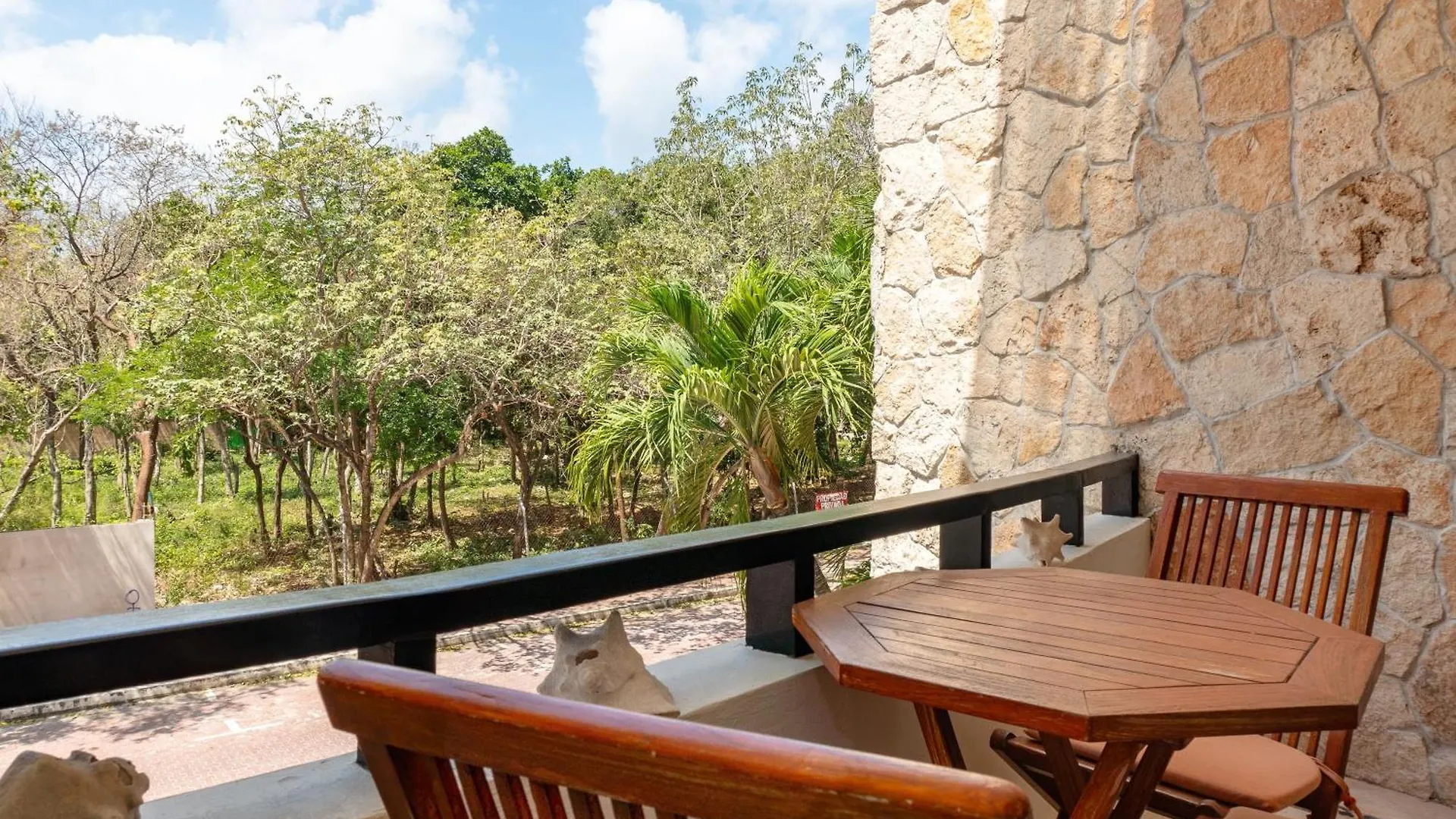 Meridian 208 Condo Playa del Carmen