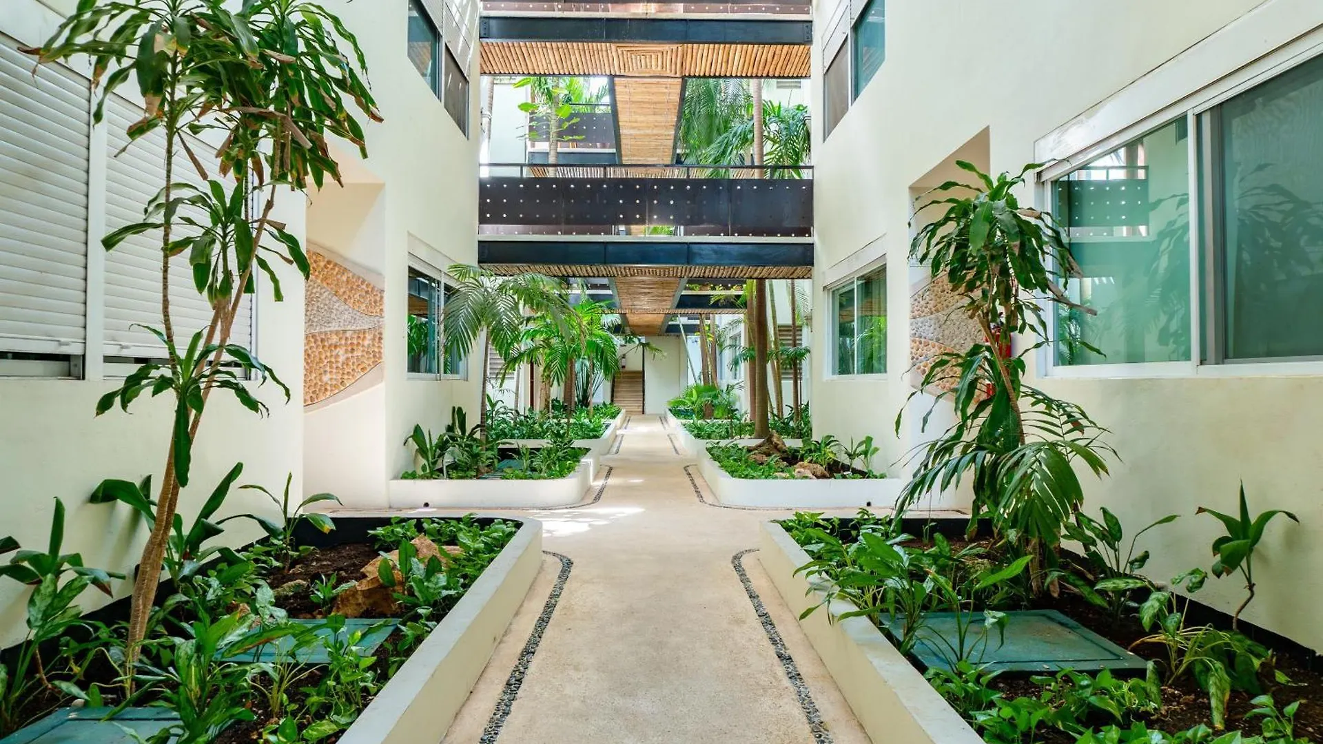 Meridian 208 Condo Playa del Carmen Mexico