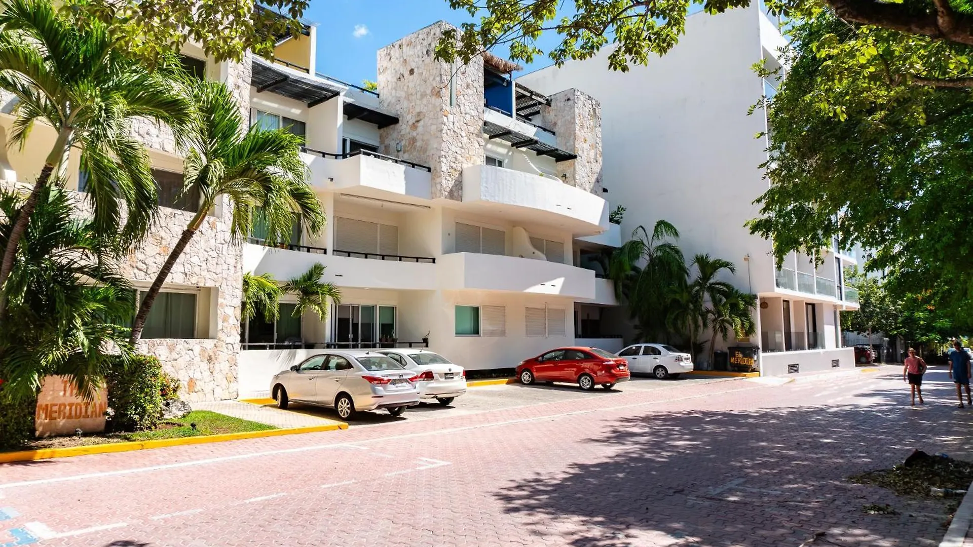 Meridian 208 Condo Playa del Carmen